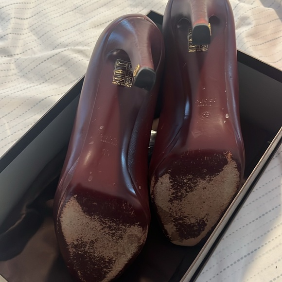 Authentic Gucci Nappa Charlotte Scarlatto Pumps - Picture 9 of 13
